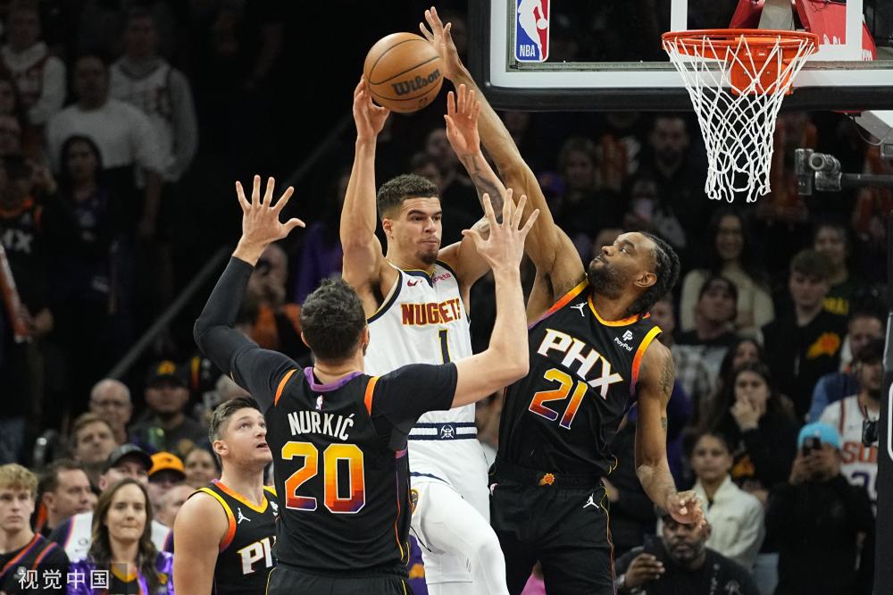 疑是铃木彩 疑是铃木彩