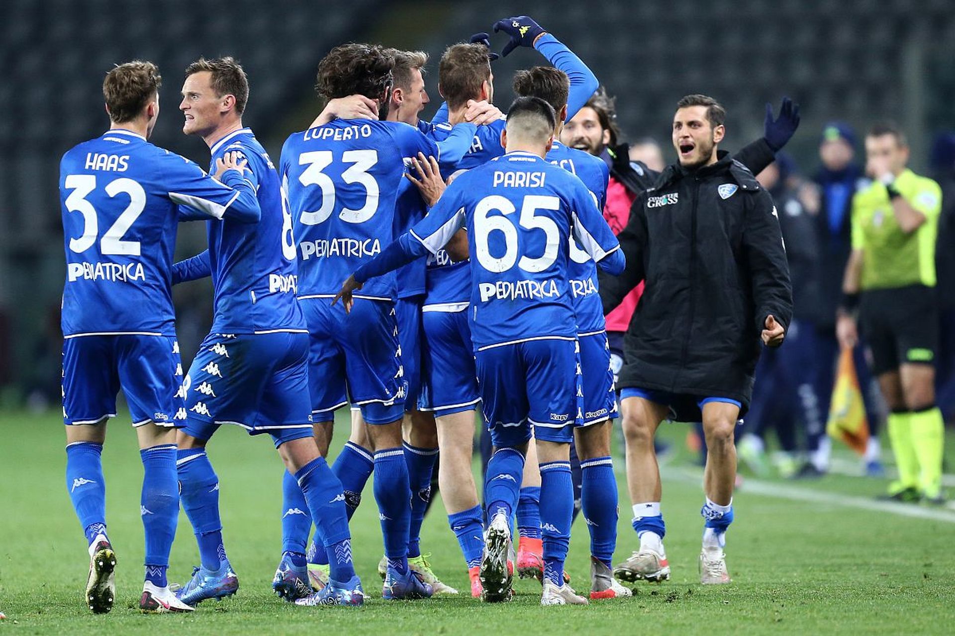 當湖人隊需 當湖人隊需