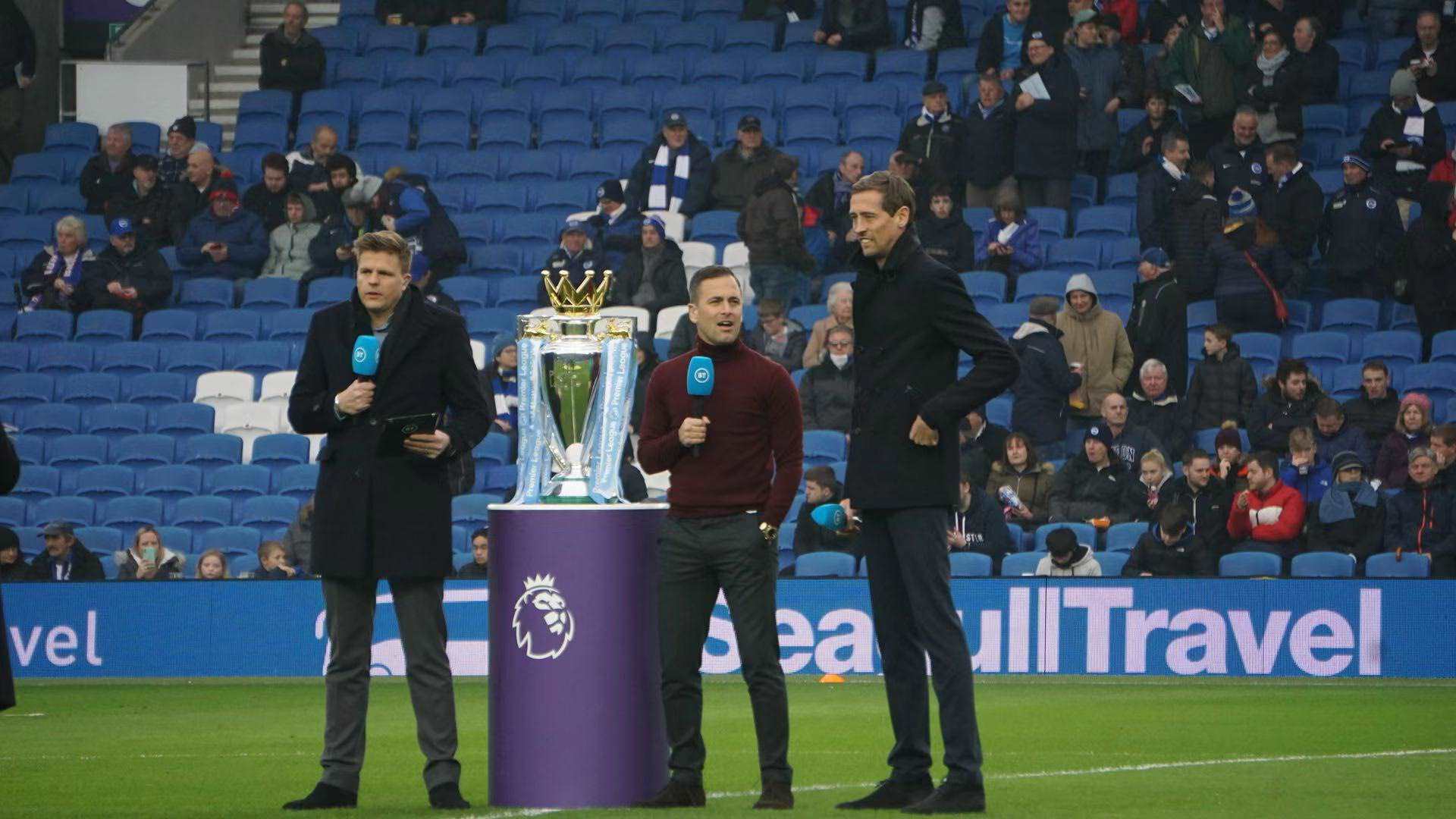 盾往往会影 盾往往会影