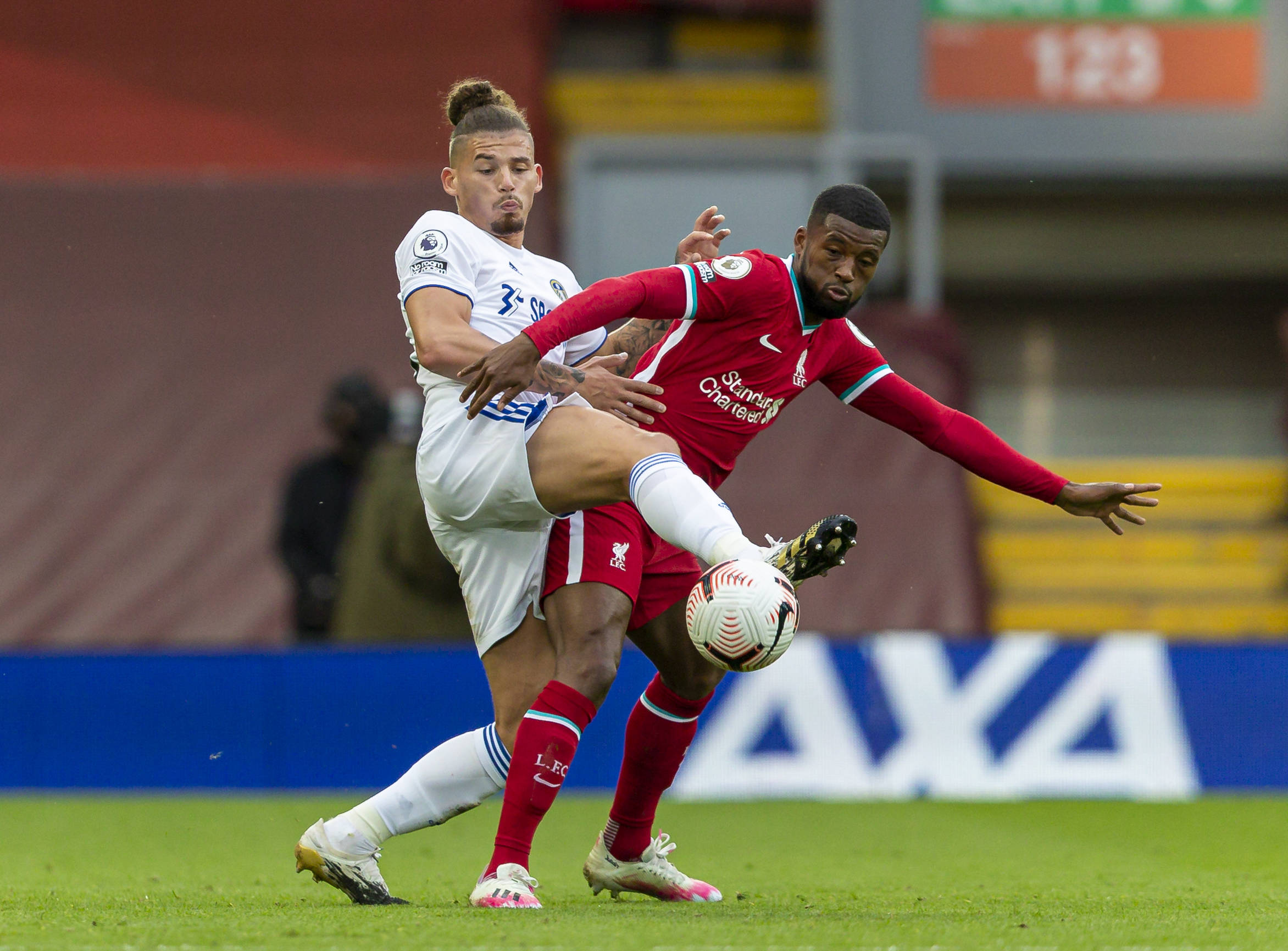 逼迫对手缩 逼迫对手缩